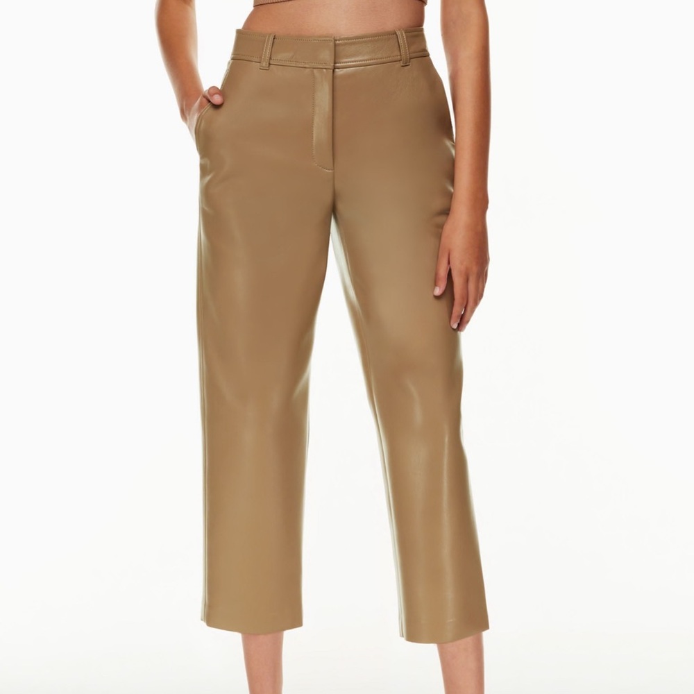 Command Cropped Pant